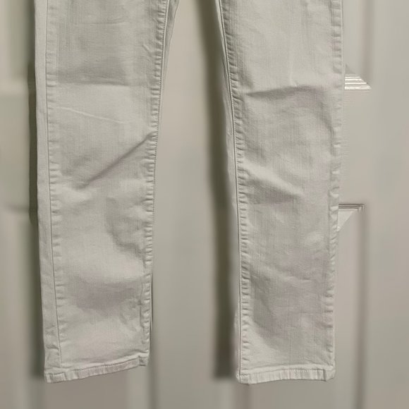 White APT 9 Stretch Jeans, Size 6S - Picture 6 of 6